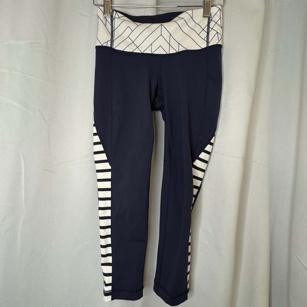 Athleta Crop Leggings High Rise Geometric Athletic Workout XXS‎